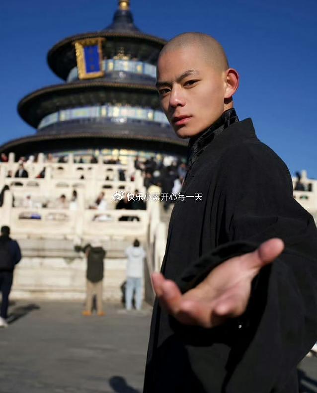 “最帅少林武僧”秋风车祸离世，年仅21岁，遗体正送往河南老家 - 2