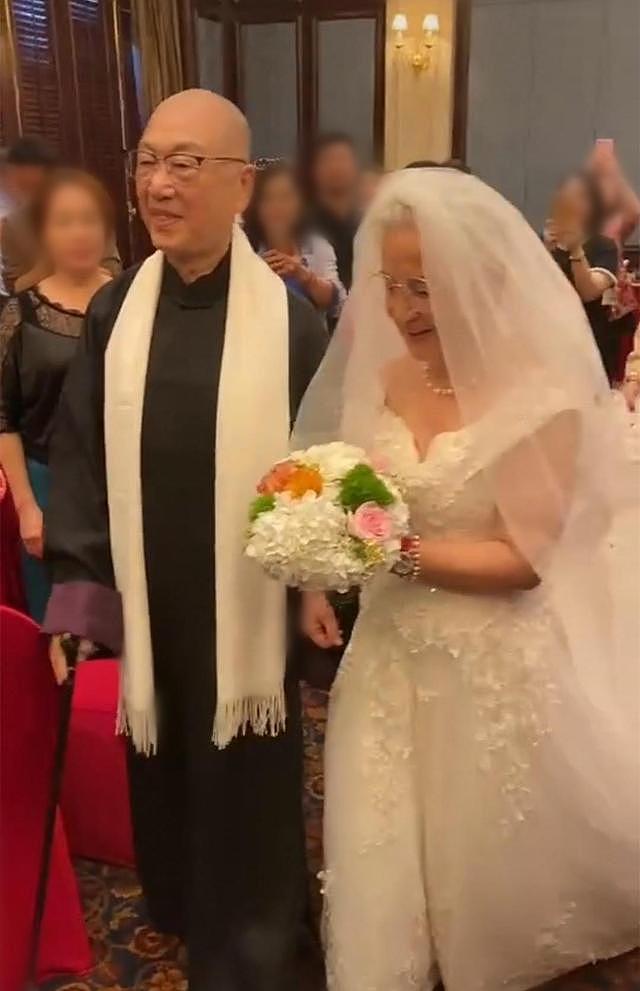 78岁老艺术家乔榛办金婚庆典，与妻重现婚礼精神矍铄，已抗癌36年 - 4