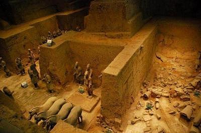 现代技术都无法挖掘的秦始皇陵地宫，到底隐藏着哪些未解之谜？