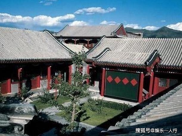 一起参观周迅北京住的豪宅，平时经常拍古装剧，家里也古香古色 - 2