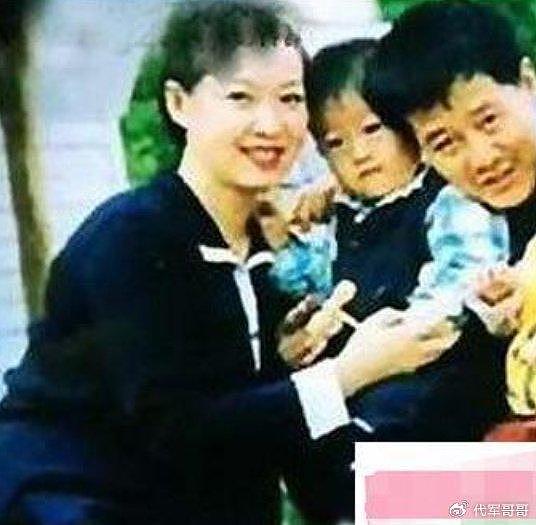 赵本山前妻葛淑珍，32年前被赵本山抛弃，如今靠自己年入百万 - 28