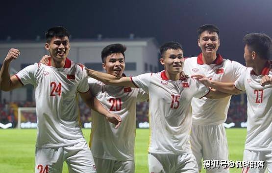 1-0！越南U21头名出线，越媒：我们是东南亚第一，中国队直接退赛 - 4