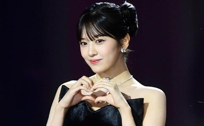 21岁韩女星，接替朴叙俊成为代言人，韩网友称，顶级明星才能拥有 - 4