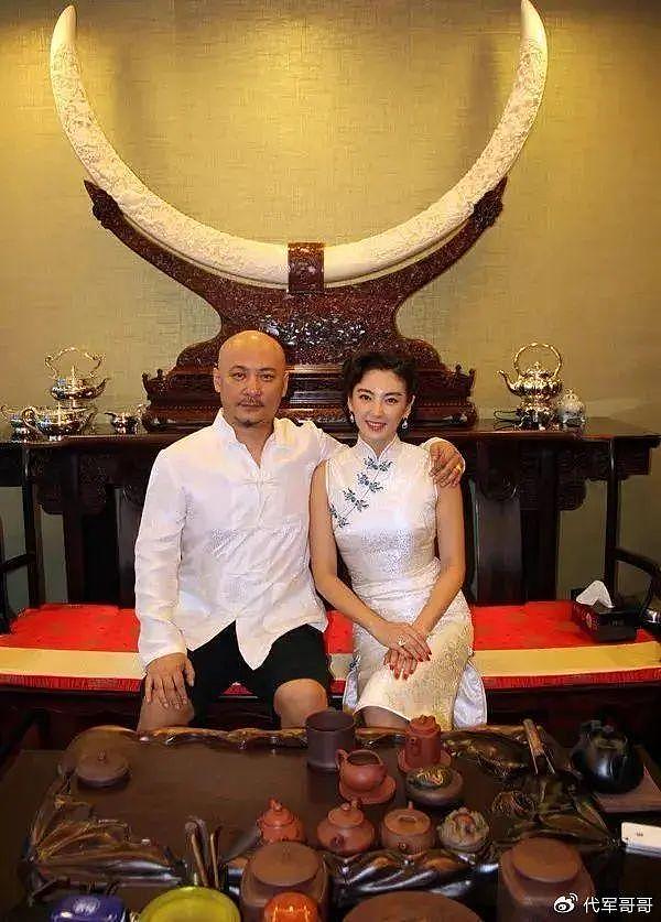 他与蒋雯丽同居5年，和余男同居10年，却转身迎娶了张雨绮 - 17