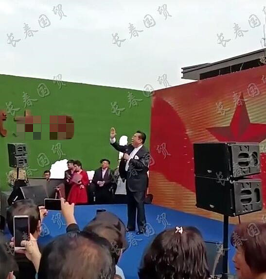82岁著名歌唱家李双江现身商演，舞台简陋寒酸仍卖力捞金 - 2