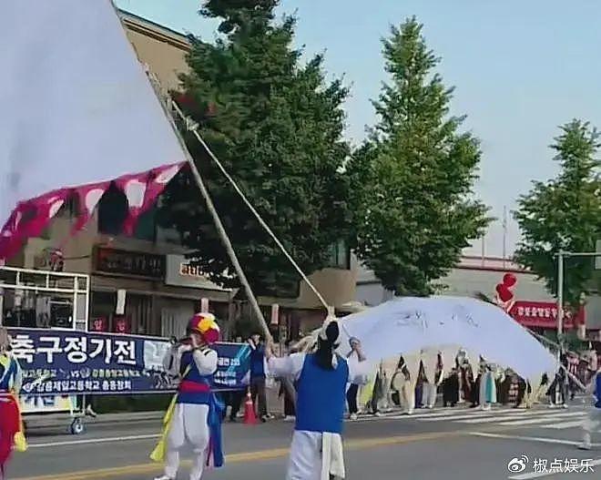 韩国“江陵端午祭”被群嘲，街头群魔乱舞，好好的端午过成中元节 - 12