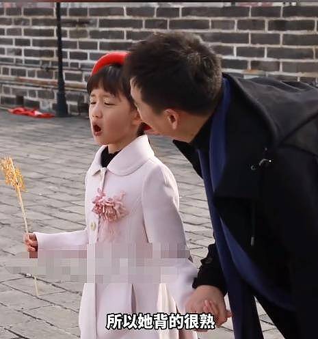 黄磊带小女儿拍摄mv，8岁多妹俏皮可爱，明星范十足 - 5