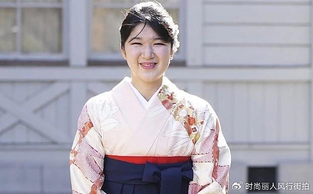 日本爱子公主大学毕业！穿樱花振袖和服年轻漂亮，像极了雅子皇后 - 8