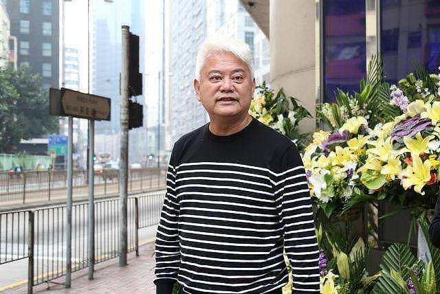 71岁陈百祥自曝发量惊人，揭露爱演配角原因，称与主角拿同样片酬 - 1