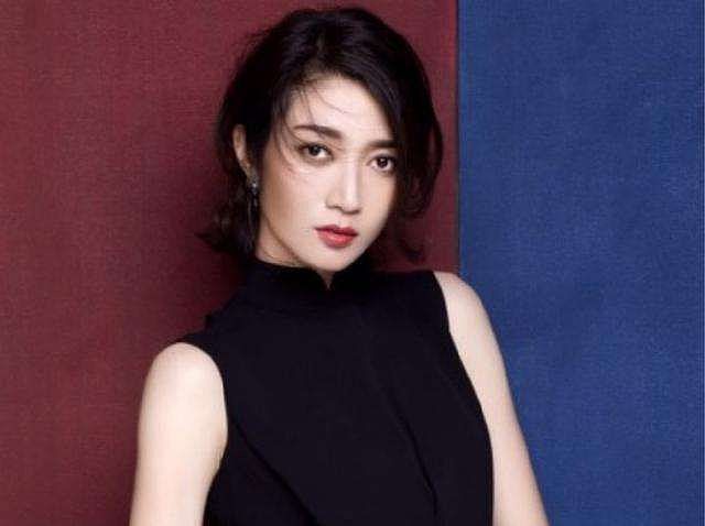 日本女演员在中国跑了十年龙套，因《伪装者》成名，今成中国媳妇 - 3