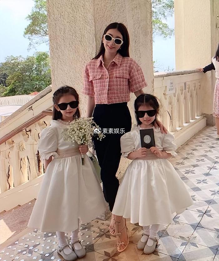 方媛带两个女儿参加婚礼，姐姐郭咏希像爸爸，姐妹当花童超可爱 - 1