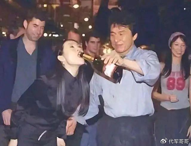 娱乐圈嗜酒如命的10位女明星， 一个比一个能喝，看看都是谁 ？ - 2