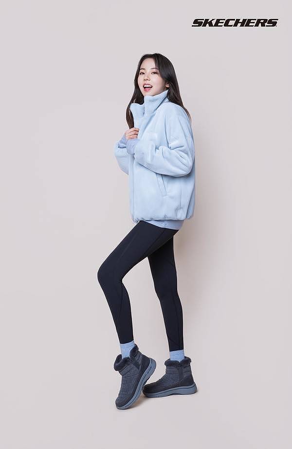 韩国女艺人安昭熙拍代言品牌最新宣传照 穿冬季外套展现暖暖氛围感 - 2