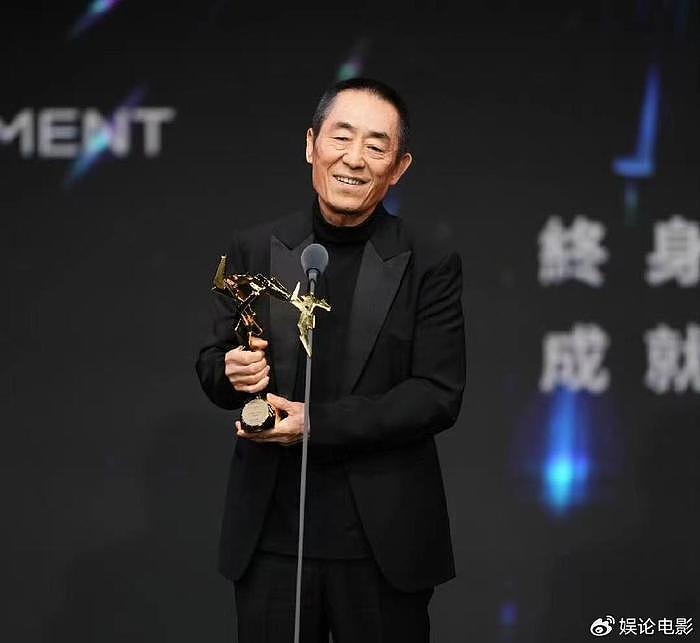 73岁张艺谋拿下12座终身成就奖，华语导演第一人，宝刀未老不言退 - 6