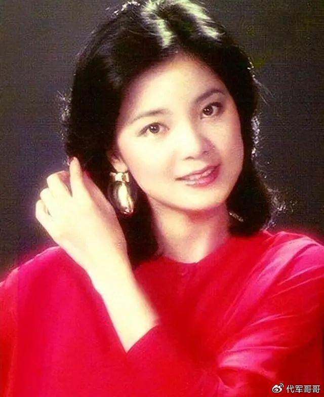 邓丽君去世27年后，男友保罗再婚生子，弟弟的坚持让人泪目 - 1