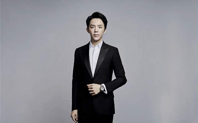 回顾钢琴王子李云迪走红之路，18岁夺冠肖邦国际大奖，21年后被抓 - 1