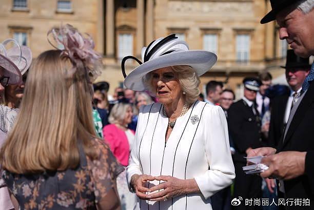 英国王室出席游园会好热闹！查尔斯也都来了，卡米拉穿白裙美翻了 - 2