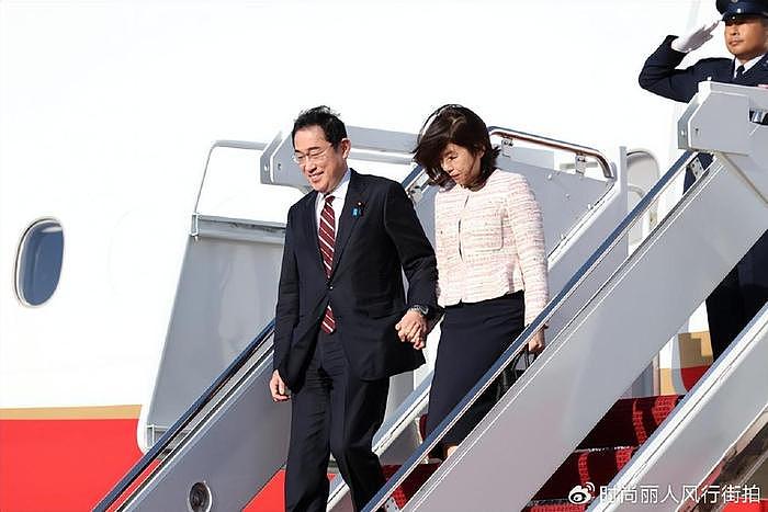 日本第一夫人访问美国了！穿粉外套抵达机场很显气质，尽显东方美 - 2
