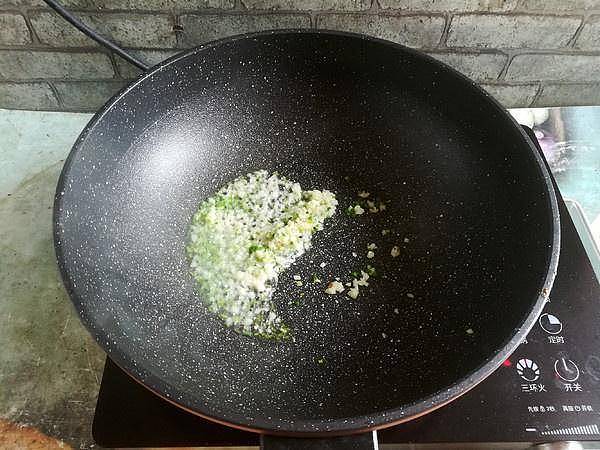 夏天补钙就吃“它”，钙含量胜过钙片，鲜咸嫩滑，闺女一碗不够吃 - 8