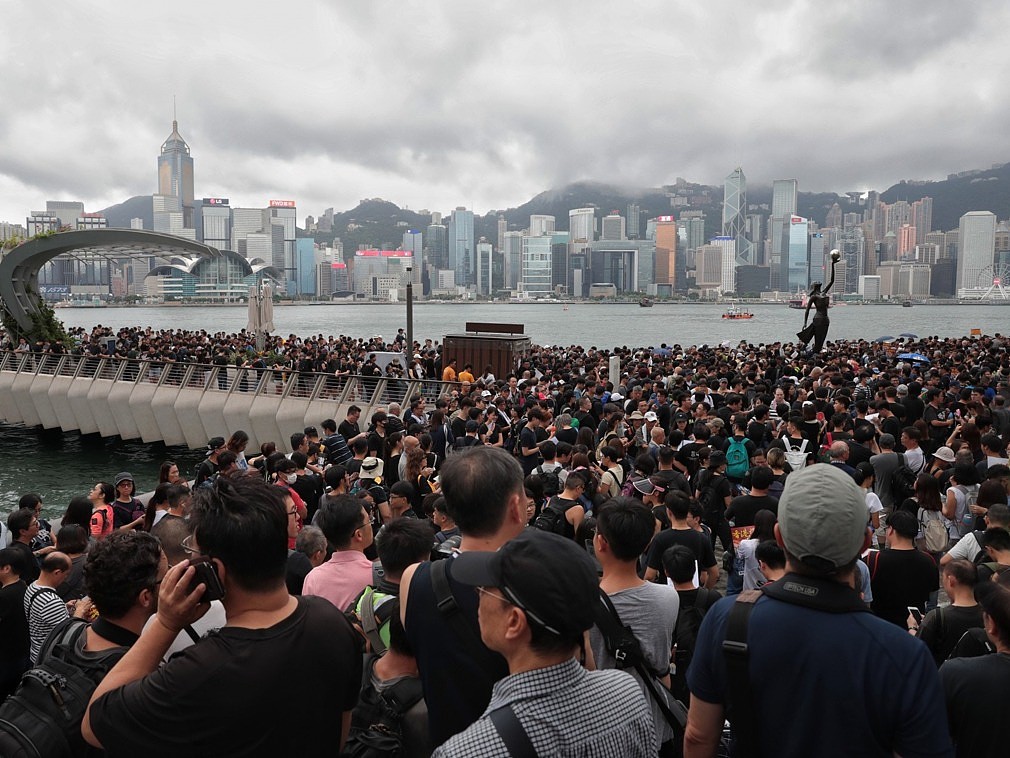 《逃犯条例》惹争议 香港九龙区首度爆发反修例游行（图） - 1