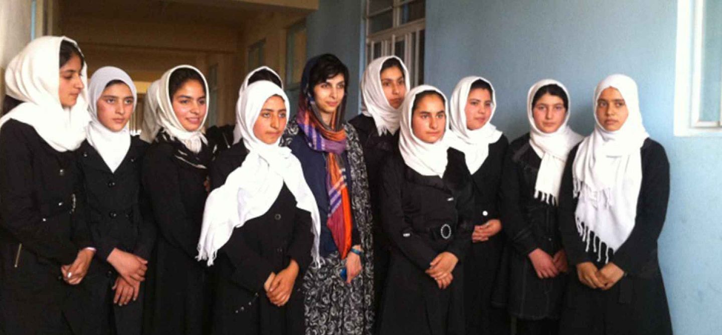 阿富汗第一位女性CEO，把女人的难都展现了出来 - 13