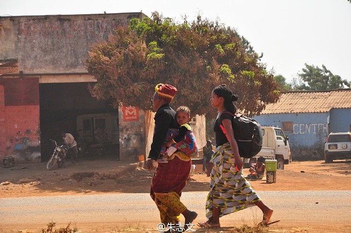 莫桑比克小镇 乌隆盖的朴实与繁华 - 20