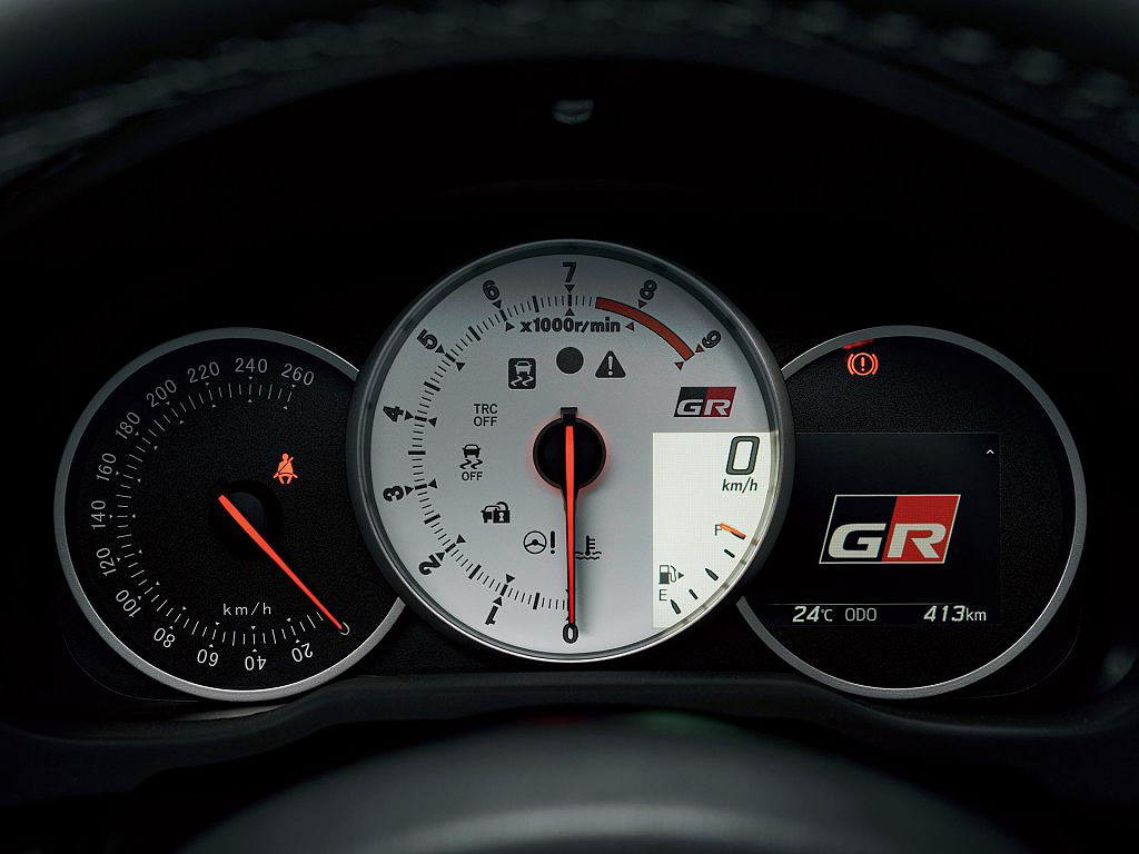 丰田86 GR Sport官图发布 运动风格加强 - 7