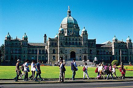 加拿大国民受教育程度世界第一，部长直呼枫叶国需要移民 - 3