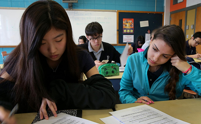 加拿大华裔教授遭“口音歧视”，鼓励留学生：不必感到低人一等 - 4