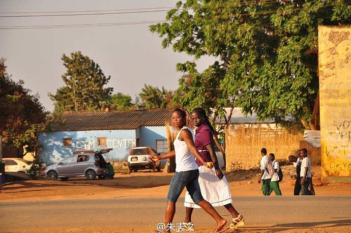 莫桑比克小镇 乌隆盖的朴实与繁华 - 30