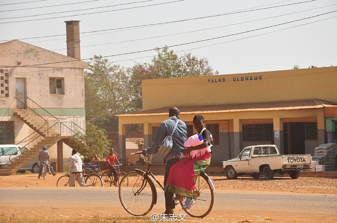 莫桑比克小镇 乌隆盖的朴实与繁华 - 18