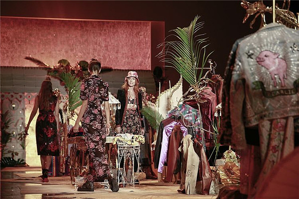 浪漫的田园少女！Anna Sui 2019春夏系列抢先看 - 4