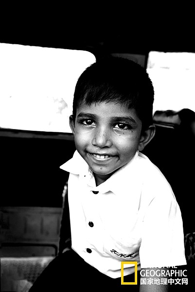 斯里兰卡 | 这颗“印度洋的眼泪”却装满涤荡灵魂的美好笑脸