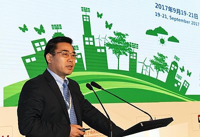 中国石油和化工国际产能合作企业联盟副主席、中化集团副总裁冯志斌在中国国际石化大会上演讲