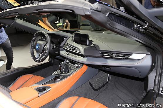 宝马i8 Roadster亮相 具备半自动驾驶能力 - 3