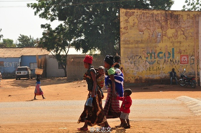 莫桑比克小镇 乌隆盖的朴实与繁华 - 10
