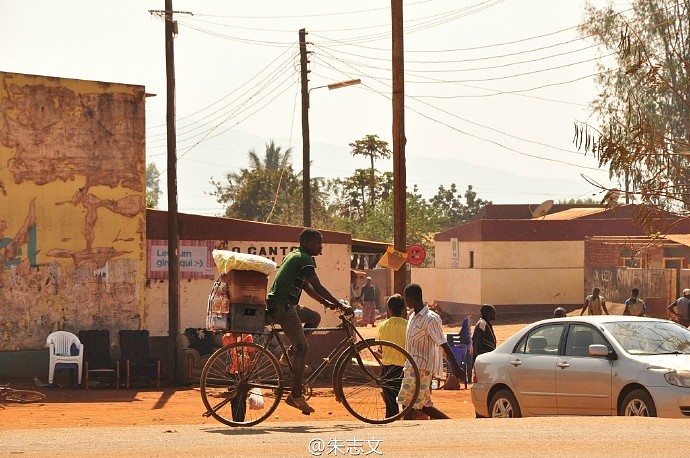 莫桑比克小镇 乌隆盖的朴实与繁华 - 9