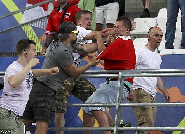 警方：英格兰球迷在俄罗斯不要唱民族主义歌曲