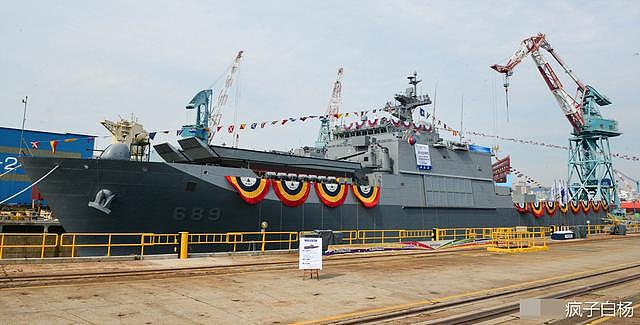韩国造舰实力不容小窥 新下水登陆舰满排超7000吨