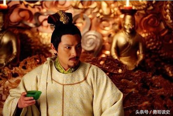 皇帝喝醉了酒 睡错了女人 结果捡回来150年江山