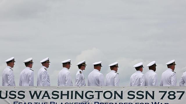 美海军第14艘弗吉尼亚级核潜艇“华盛顿”号正式服役