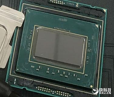 Intel 12核心首次开盖：噩耗确认！心碎