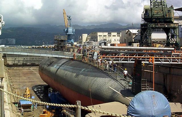 美国海军核潜艇的荒唐事，曾因为一顿饭撞沉日本渔船