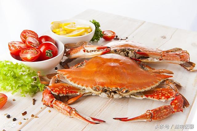 秋季进补吃螃蟹生蚝，小心寄生虫“闹”你肚子！