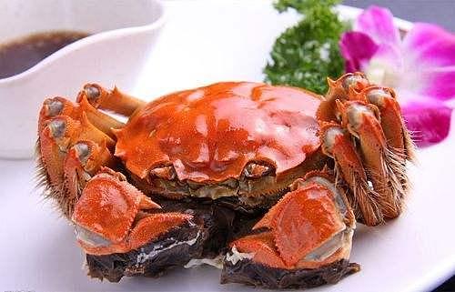 李白大爱螃蟹配美酒，营养专家却说不健康！吃蟹有何讲究？