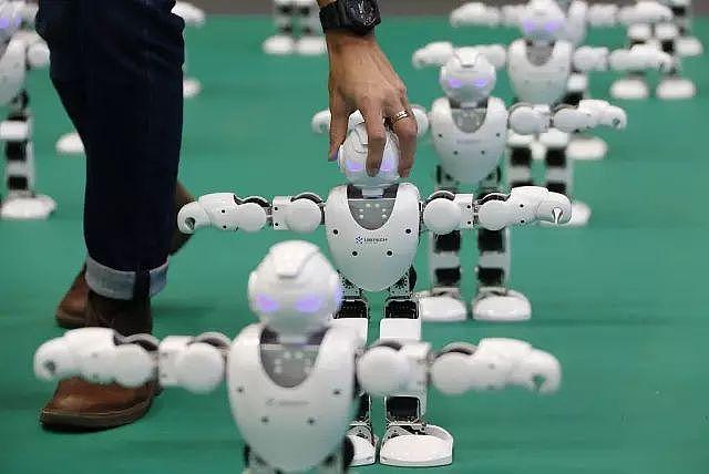 华创资本熊伟铭：BAT利用人工智能和机器人的机会在哪里？