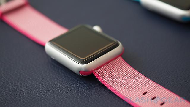 未来 Apple Watch 的表带可能有按键、传感器，甚至是触控压感等功能