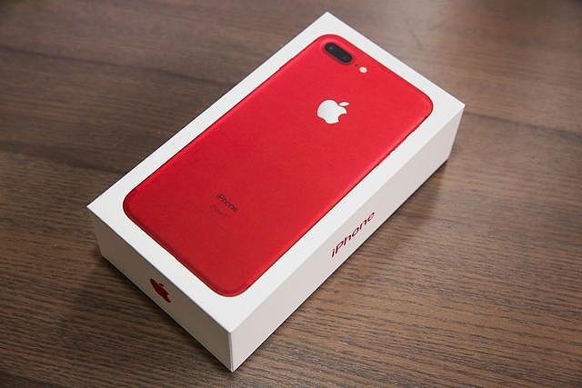 苹果下架红色iPhone 7及7 Plus 并上调部分iPad Pro售价