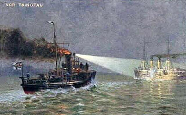 德日两强盗在中国青岛互掐，德军小鱼雷艇三雷全中日本大巡洋舰