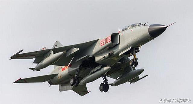 苏34鸭嘴兽战斗轰炸机很过时么：中国当年为何坚决不买？